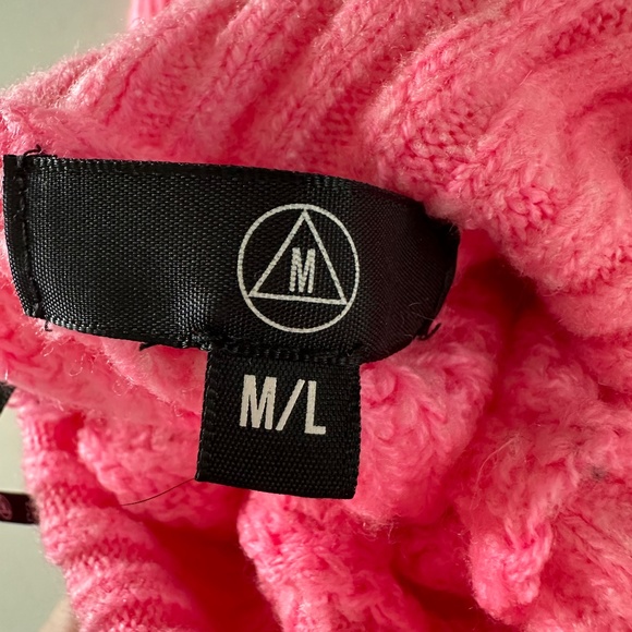 Missguided Oversized Hot Pink Sweater - Picture 5 of 5